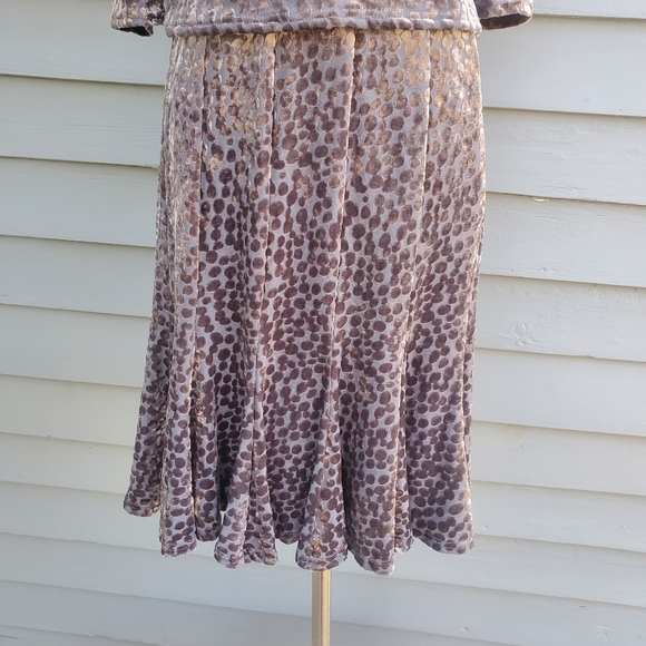 Vintage 90s y2k Joseph Ribkoff Gray Animal Print Velvet Stretchy Skirt Top Set - Picture 4 of 8
